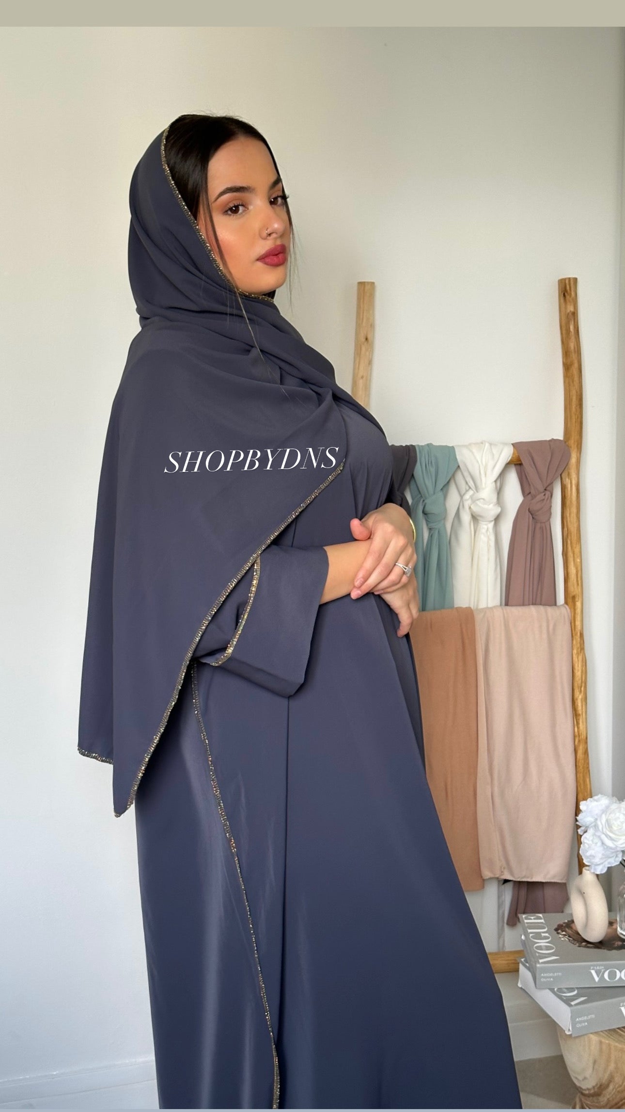 Abaya voile intégré grise foncé