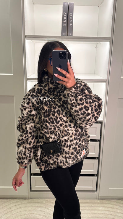 Pull polaire léopard