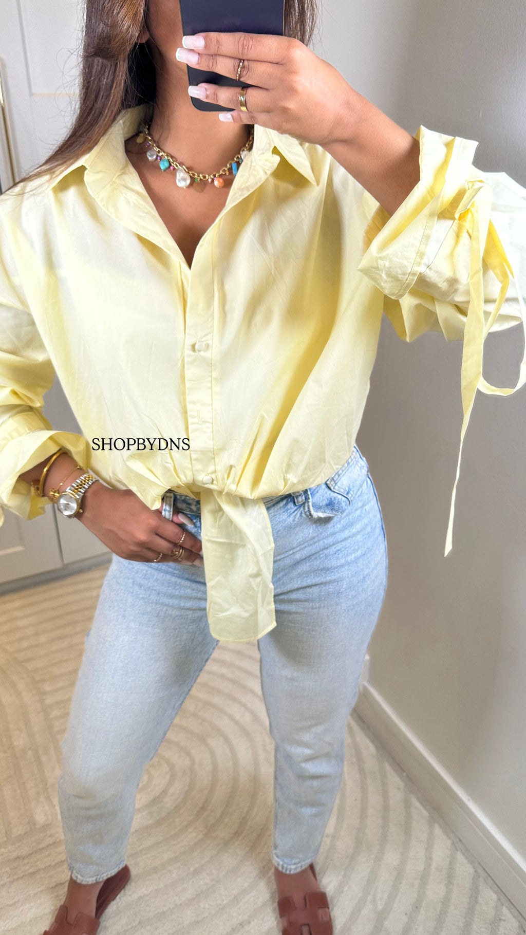 Chemisier à noeud jaune 🌼