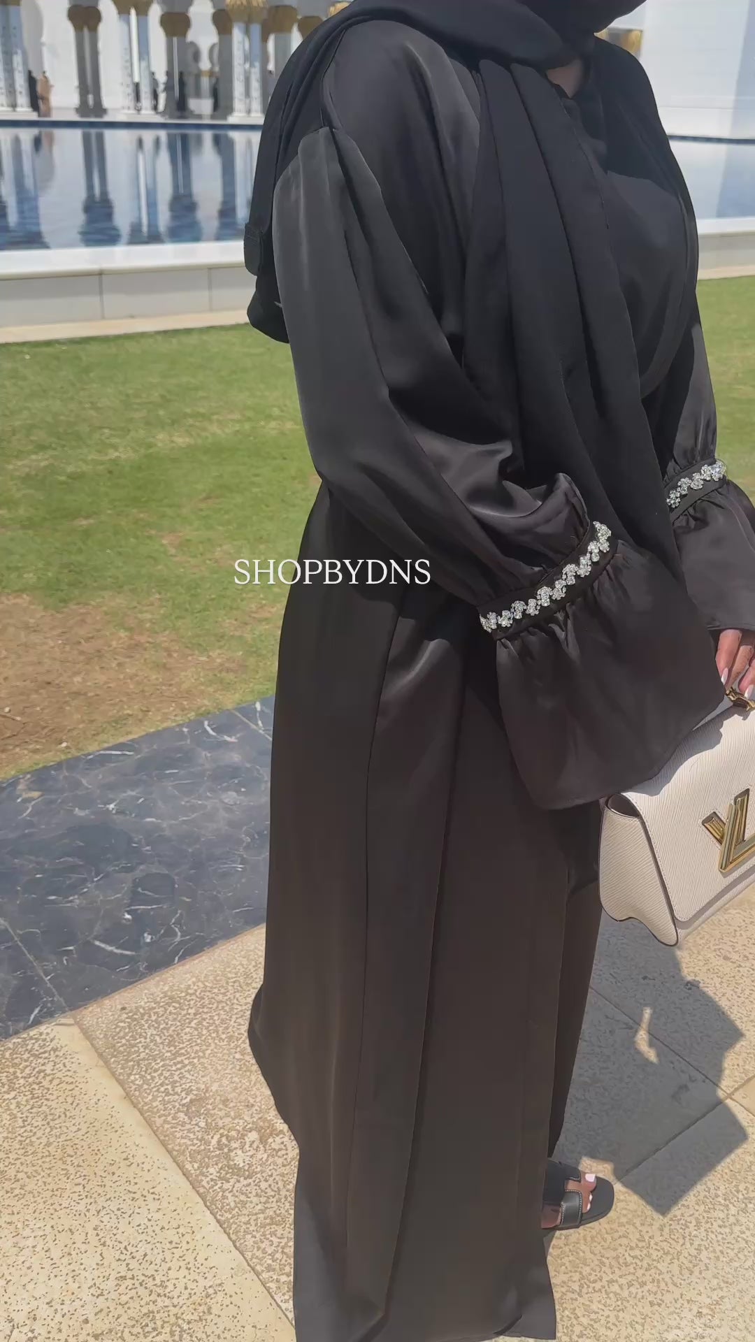 Kimono noir à strass avec sous-robe